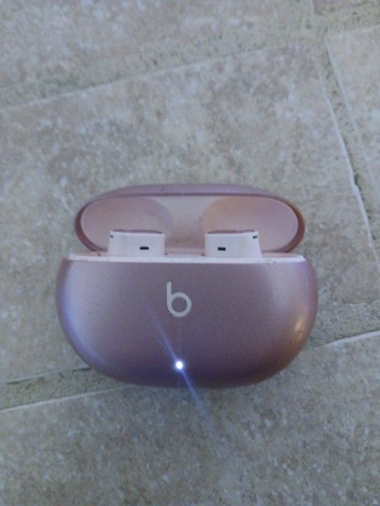 Pink Beats Studio Buds