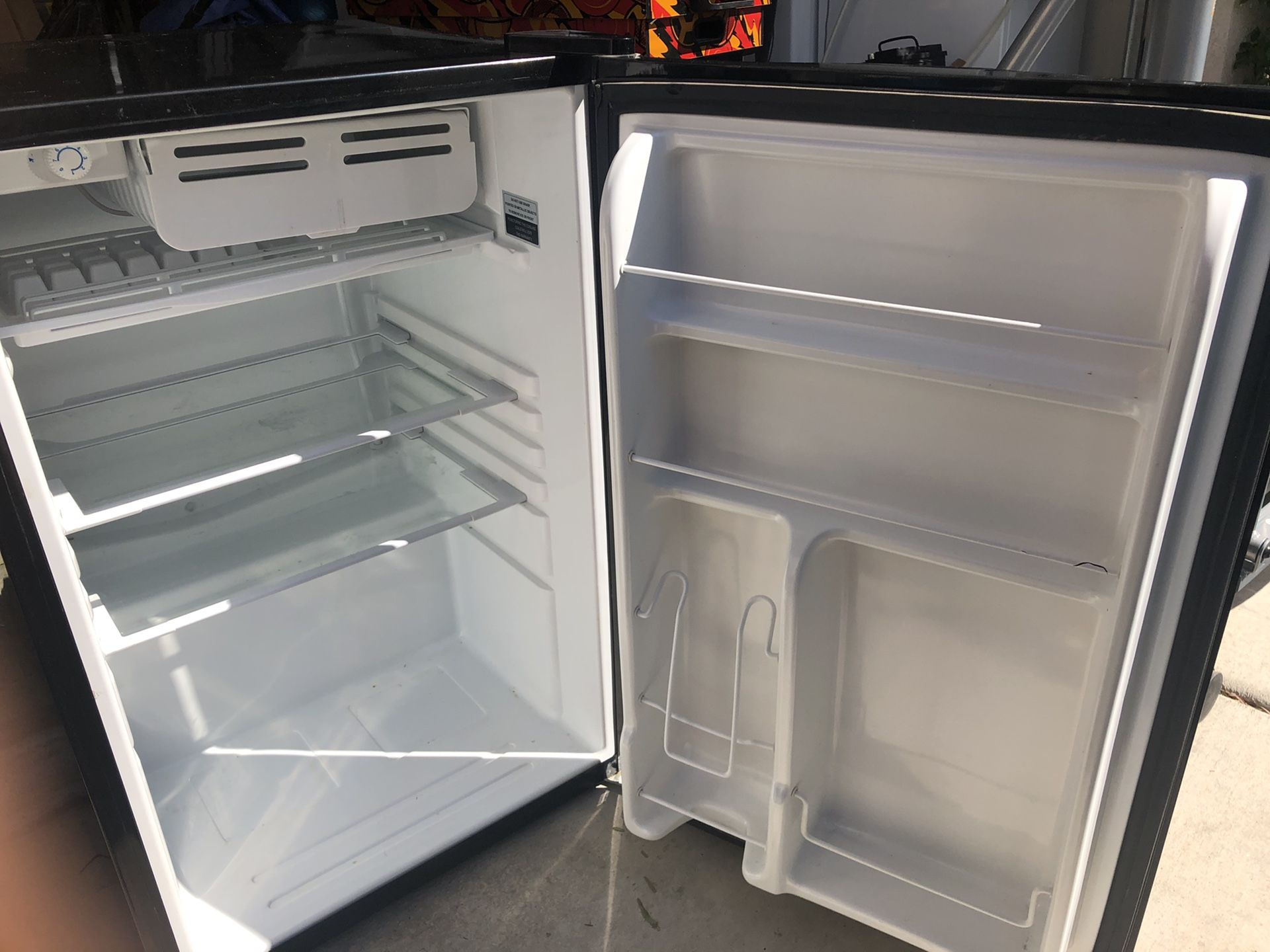GE Mini Fridge for Sale in Las Vegas, NV OfferUp
