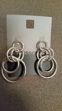 New silvertone ring earrings