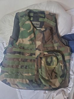 Size Large bulletproof vest great condition
