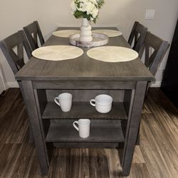Dinning Table And Chairs