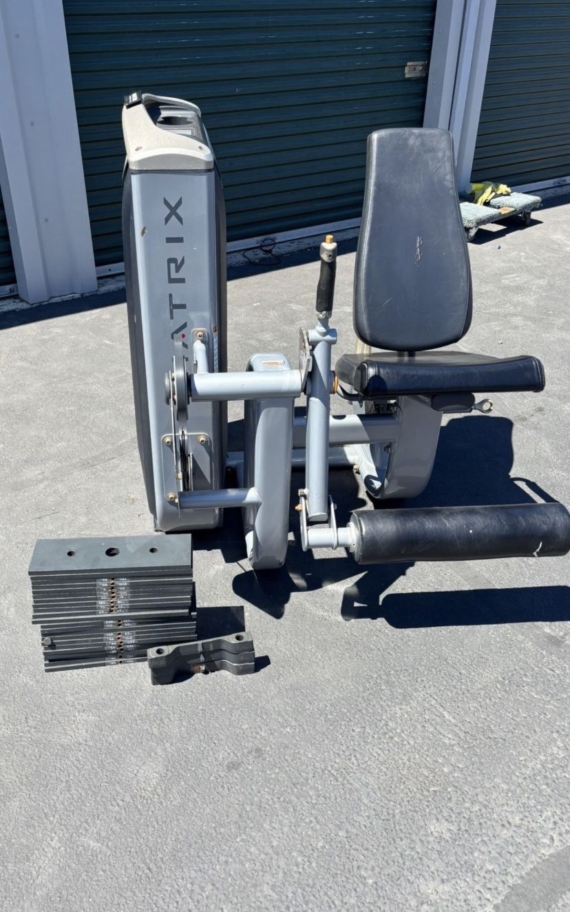 Leg Extension Matrix Gym