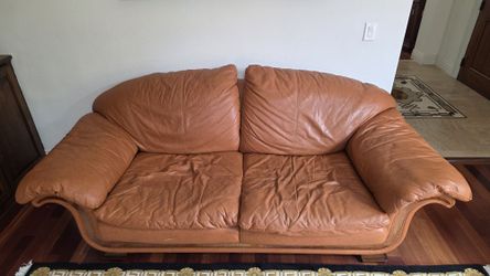 Nieri Italian Brown Leather Loveseat