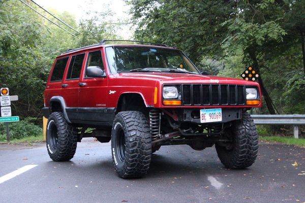 98 Jeep Cherokee sport for Sale in Lake in the Hills, IL
