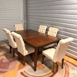 Dining Table with 6 chairs