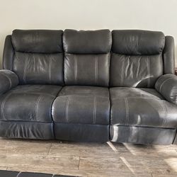 Recliner Sofa Excellent Condition
