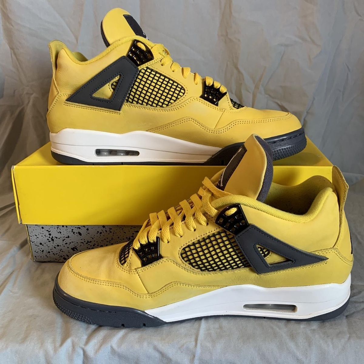 Jordan 4’s “Lightning”