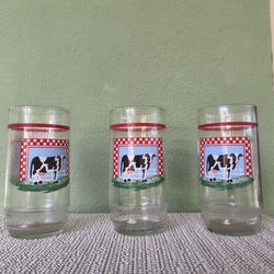 Vintage Cow Themed Glass Cups