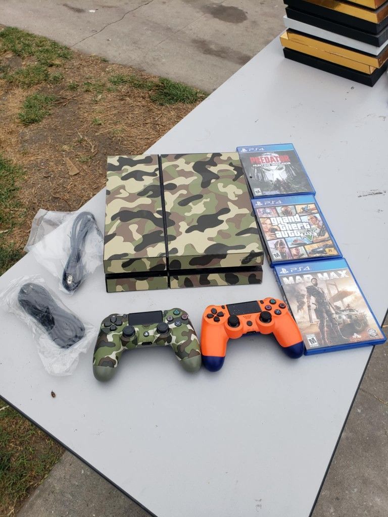 Are You Looking For Trash Project OR NEW.. $160! New PS4 500GB, 0 Games & 1 Control. $20! Per Game & $30! Extra control... combo $220! Can be tested &