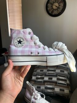 Converse Chuck Taylor All Star High Top Sneakers