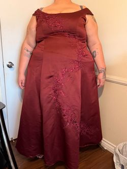 Burgundy Off-Shoulder Formal Gown | 5X / Altered