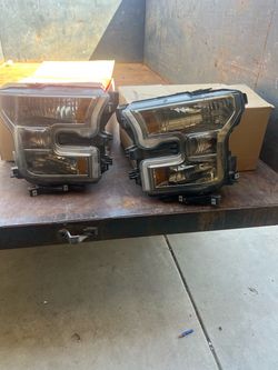 2017 Ford F150 headlights
