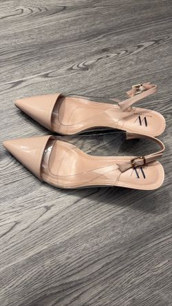 $8 Kitten heels size 9.5