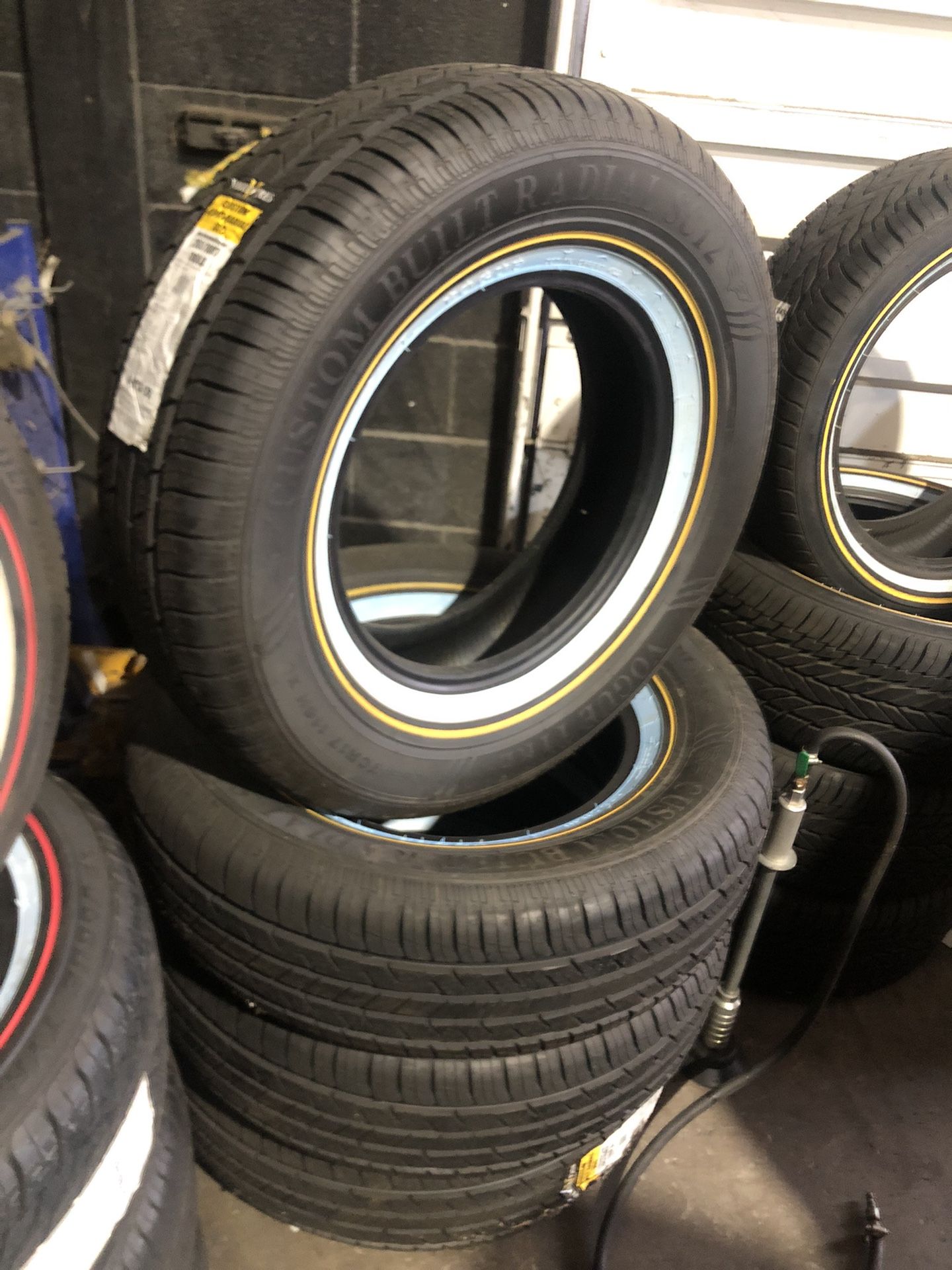 265/70/17 Vogue White Gold