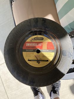 No flat hand truck universal tire. New never used.
