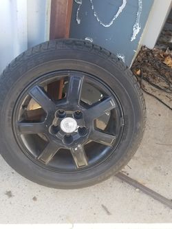 Cadillac wheel and Tire SCT