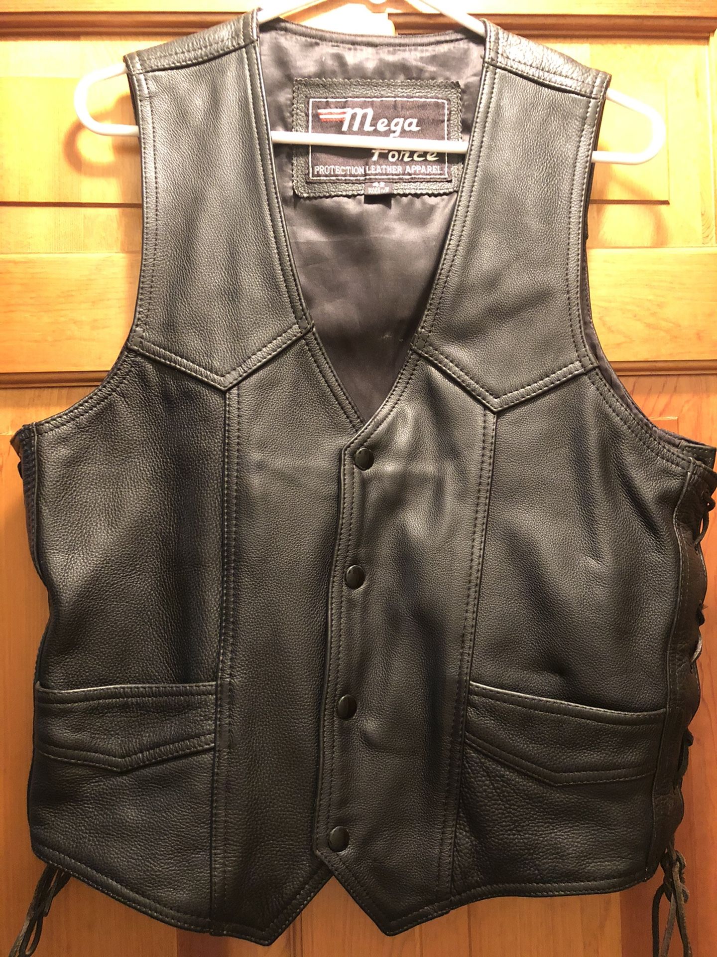 MEGA FORCE LEATHER PROTECTION MOTORCYCLE RIDING VEST - MEN’S SIZE 42