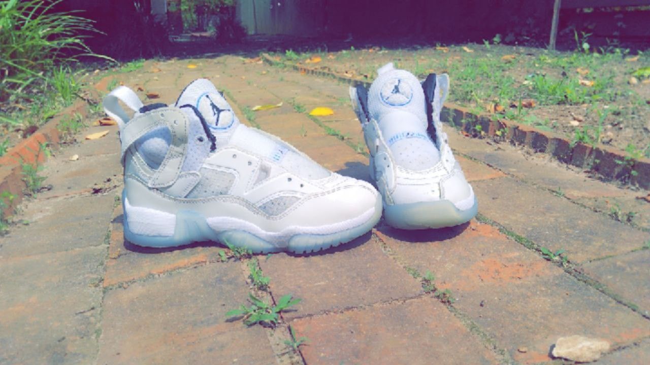 Nike Jordan Jumpman Two Tre Sneakers Women's Size 4