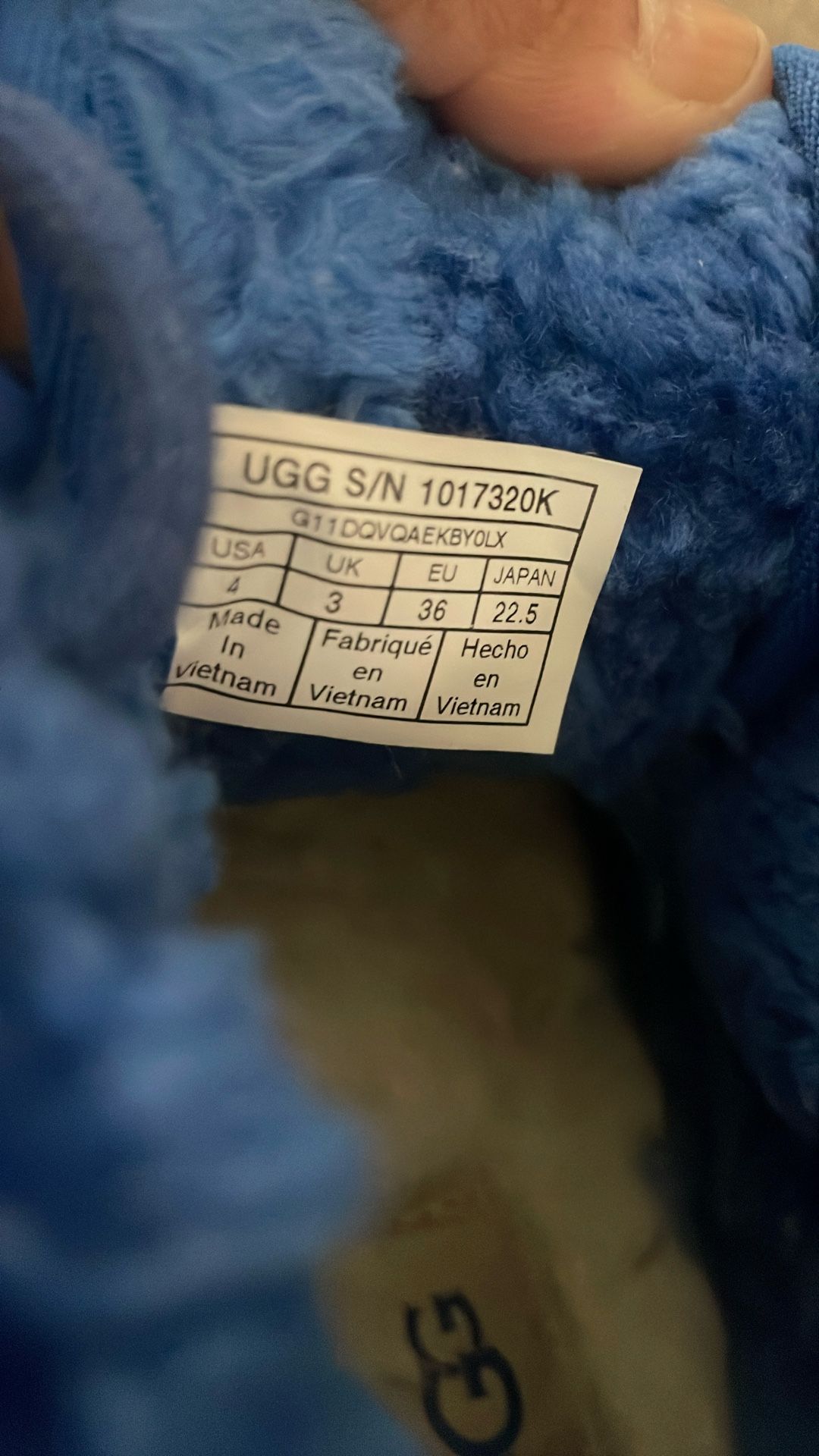 Selling UGG