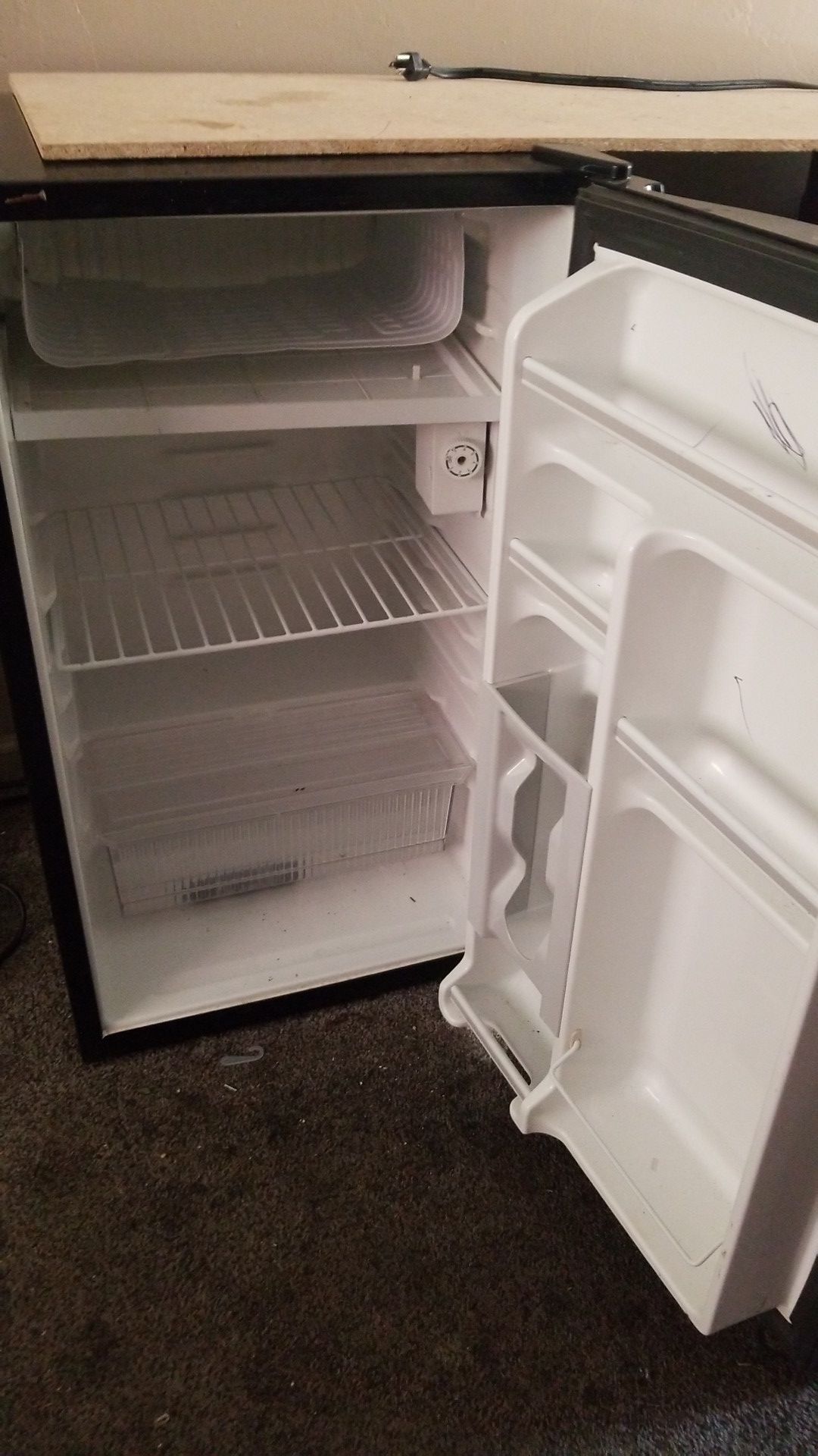 Its to mini Fridge raiders for Sale in Sparks, NV OfferUp