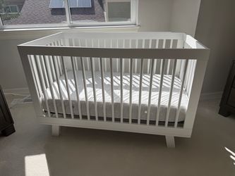 Babyletto Hudson 3-1 convertible crib