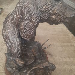 Grizzly Bear Statue Wiliam Jorgensen Artist