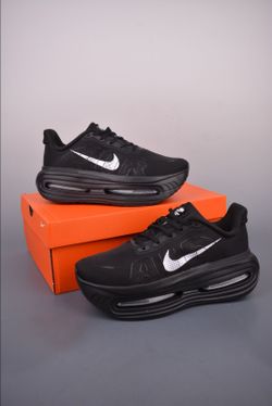 Nike Air Max Black Running Shoes