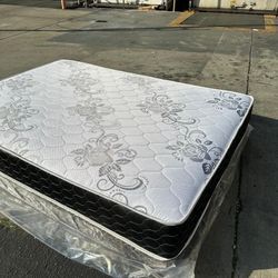 King Set Deluxe Brand New $259