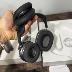 AirPods Pro Max 