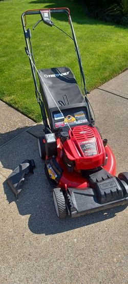 Super nice lightly used Troy-Bilt tb280es self-propelled lawn mower with Briggs & Stratton 190cc engine starts easy runs perfect