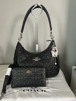 Coach Teri Hobo Bag In Signature Leather With Wallet