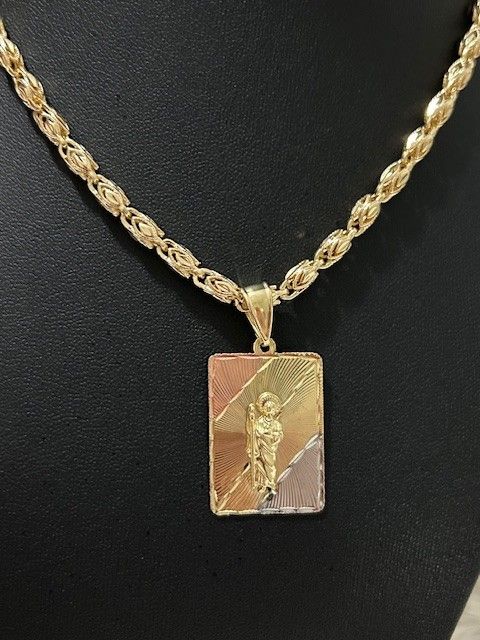 San Judas With Turkish Chain