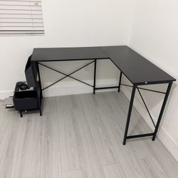 Computer Desk Black Sturdy Design | Homework | Work From Home