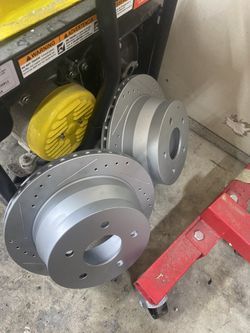 98-05 Blazer, S10 ,etc Rear Disc Brake Slotted And Drilled Rotors