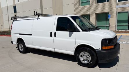 2017 Chevrolet Express 2500