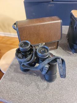 Busnell Binoculars 7x35 With Case