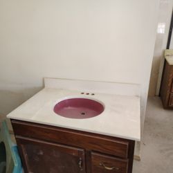 37 Inch White Top With Pink/Purple Bowl