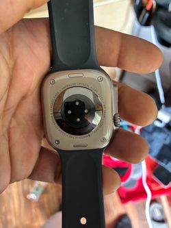 Apple Watch Ultra 49mm Titanium GPS + LTE ICloud lock