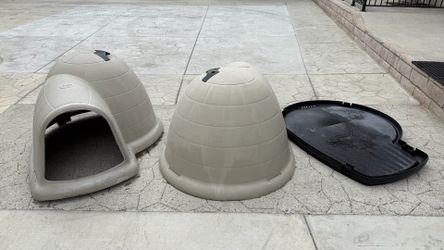 Outdoor dog house igloo-shaped (double cover)