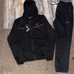 Black N Red Men Nike Sweatsuit Size X-Large 