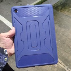 Samsung S6 Lite Tablet Computer W Case.