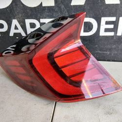 20-23. HYUNDAI SONATA LH TAILLIGHT