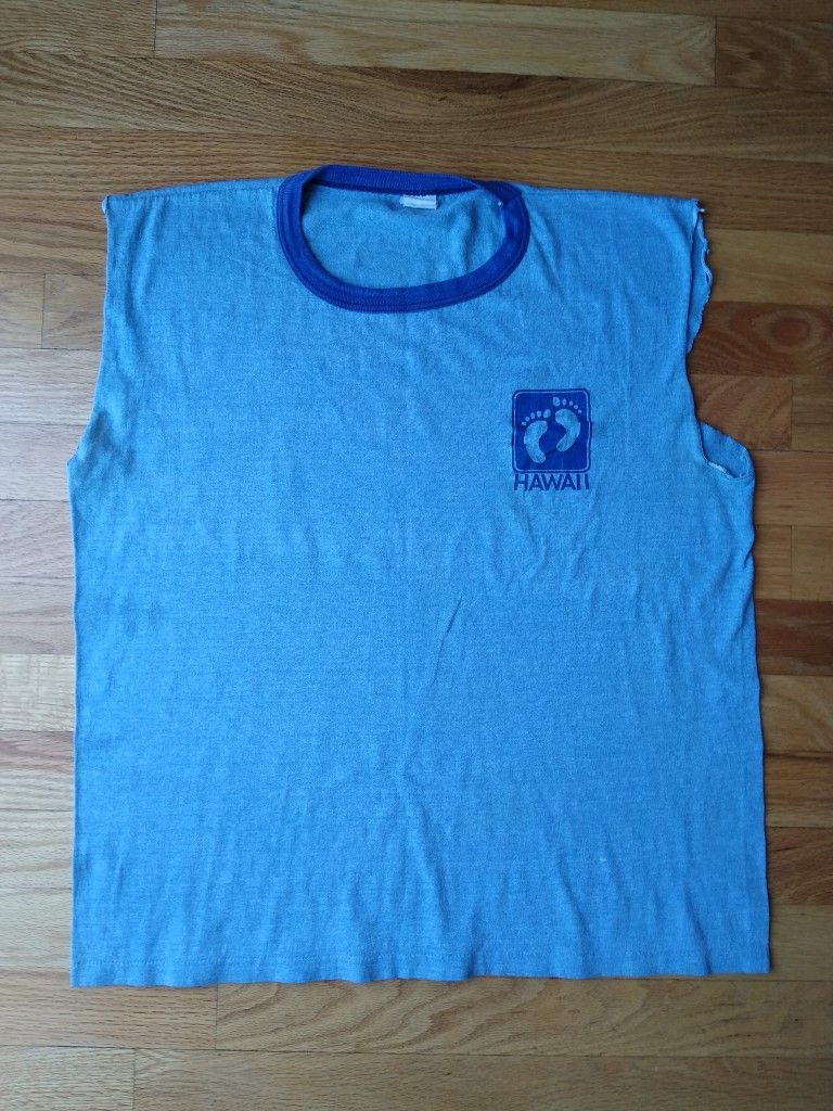Vintage 1970's Hang Ten Light Blue Cut Muscle T-Shirt Size Adult Medium Small
