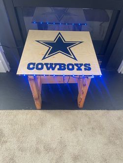 DALLAS COWBOYS RECLAIMED RUSTIC WOOD END TABLE WITH LED LIGHTS AND POWER SOURCE OUTLETS