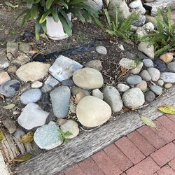 Free stones