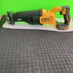 DEWALT 20-VOLT XR CORDLESS RECIPROCATING SAW ( TOOL ONLY )