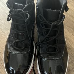Jordan 11 Retro (Size 11, Used, And no Box)