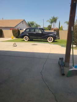 Thirty nine buick , forty nine deluxe , forty 95