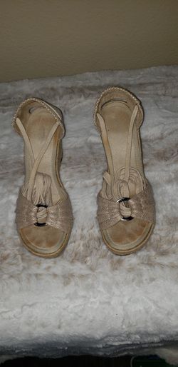 Ellemenno 7.5 Beige Canvas Lace Up Wedge