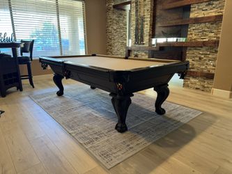 Pool Table Moves 🎱